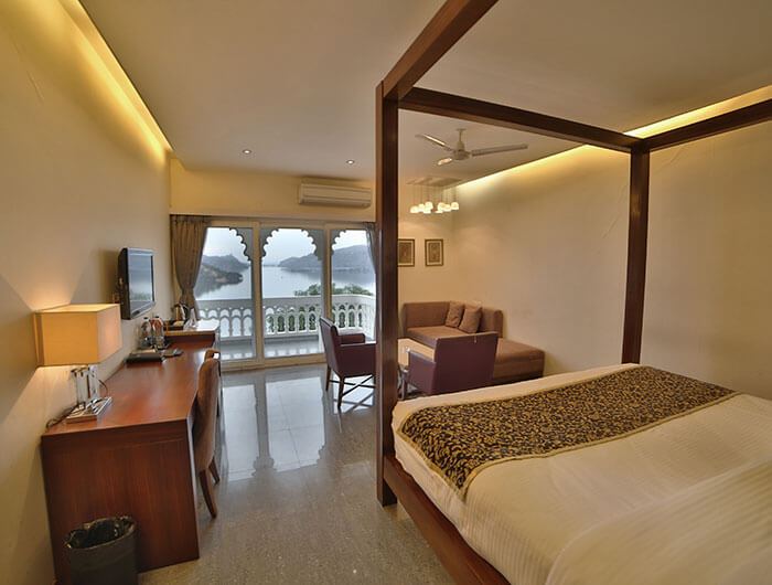 Deluxe Rooms, Jaisamand Island Resort